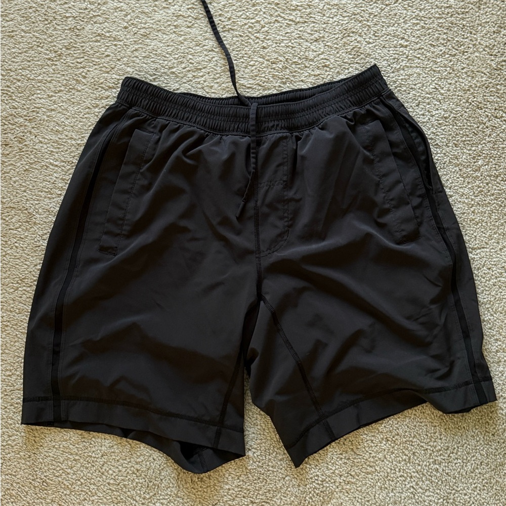Lululemon Pacebreaker with liner